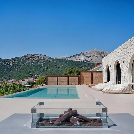 White Arch * Agia Efimia