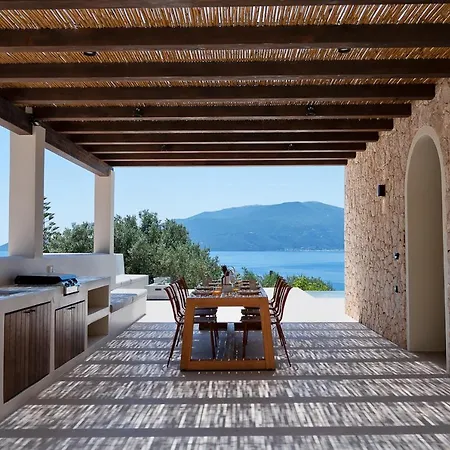 Villa White Arch *