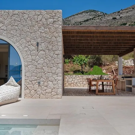 White Arch Villa *